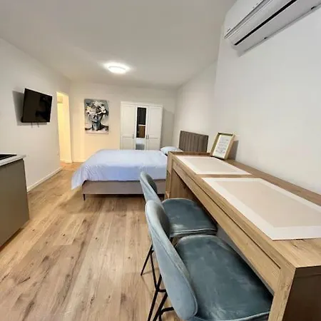 Apartment New Fiore,