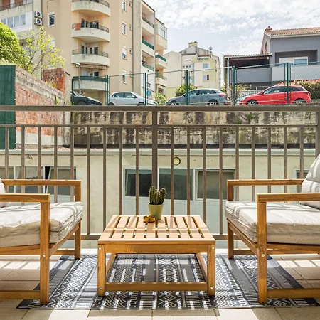New Fiore, Apartment